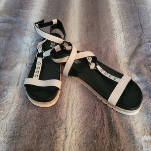 Bleeker & Bond sandals size 9.5